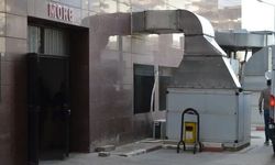 Aydınlatma direğine çarpan motosikletteki 2 üniversite öğrencisi öldü