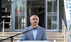Mühendis başkan temel atma töreninde inşaatı durdurdu