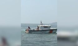 Feribottan denize düşen kişiyi yolcu kurtardı!