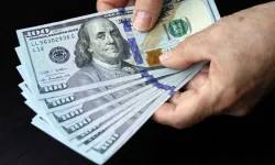 Belirsizlikten faydalanan dolar uçuşa geçti