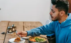 Yemek yemenize rağmen neden hala aç hissediyorsunuz?