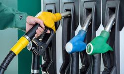 Benzin ve motorine çifte zam geliyor! İşte güncel akaryakıt rakamları