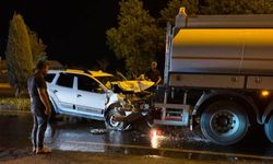 Diyarbakır'da feci kaza: Sulama tankerine çarptı