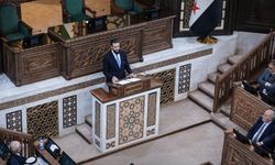 Esad yönetiminin devrilmesinin ardından parlamento ilk kez toplandı!
