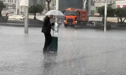 AKOM'dan yağışlı hava uyarısı! İstanbul'u hemen terk etmeyecek