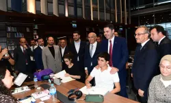 Bakan Kurum, Malatya'nın yeni nesil şehir kütüphanesinde gençlerle buluştu!