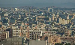 İran kavruluyor: Kamu kurumları tatil edildi
