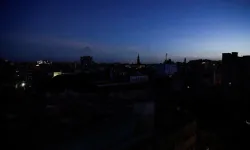 Tüm ülkenin elektriği kesildi