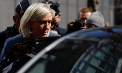 Le Pen adaylığını açıkladı!