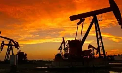 Petrol fiyatları, arz endişeleriyle yükselişe geçti