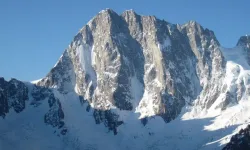 İtalya'da aşırı sıcakların ardından Alp Dağları'na temmuzda kar yağdı!