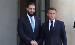 Macron Suriye'yi ziyaret edecek