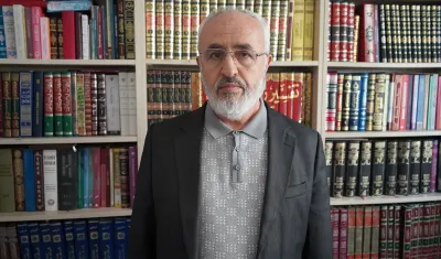 Prof. Dr. Akpınar: Gençlik tertemiz bir sayfadır; günahlarla kirletilirse üzerine güçlü bir gelecek kurulamaz