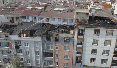 Esenyurt'ta 4 binaya sıçrayan yangın!