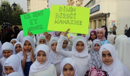 Çocuklar namaz etkinliğinde buluştu