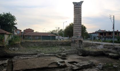 O camiden geriye kalan tek şey, bu yıkık minare