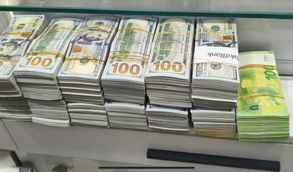 Mersin'deki şike operasyonunda ele geçirilen parayı görenler şaşkınlığını gizleyemedi