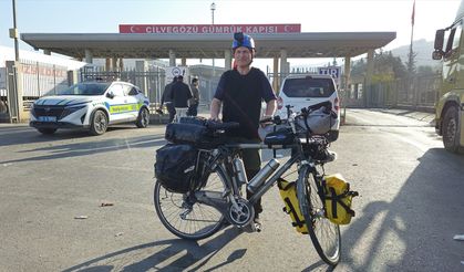 Bisikletiyle umreye gitmek için Balıkesir'den yola çıkan vatandaş Suriye'ye giriş yaptı