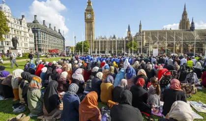 Gazze savaşı Britanyalıları İslam'a yöneltiyor!