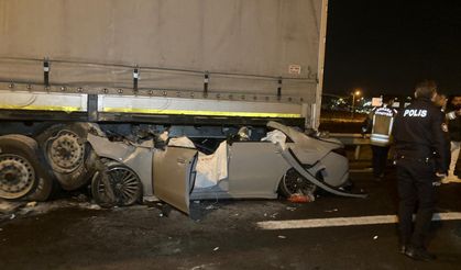 Ankara'da feci kaza: 2 ölü, 1 yaralı