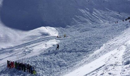 Çığ faciası: 2 dağcı yaşamını yitirdi