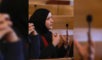 İsviçre'de ilk kez başörtülü bir Türkiyeli belediye meclisinde