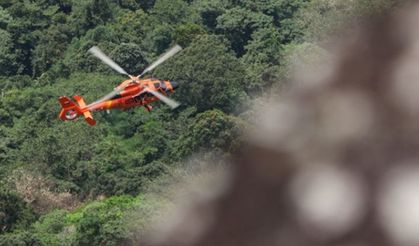 Endonezya’da kayıp helikopteri arama çalışmaları devam ediyor!
