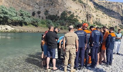 Serinlemek için Dicle Nehri'ne giren kişi boğuldu