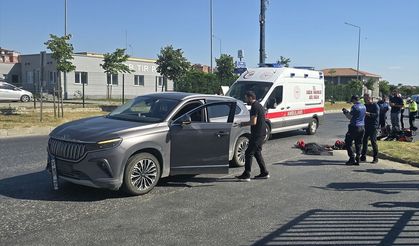 Otomobille çarpışan elektrikli motosikletin sürücüsü öldü