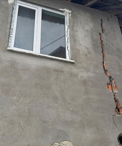 Heyelan nedeniyle 15 evde çatlaklar oluştu!