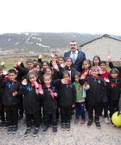 Yüzlerce STK'dan Bakan Tekin'e destek açıklaması