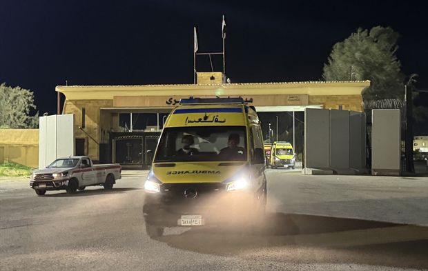 Filistin Kızılay'ı doğruladı! 46 Gazzeli, Refah sınır kapısından Mısır'a geçiş yaptı