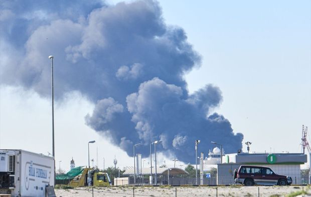 İran, Kuveyt'in uluslararası hava limanını vurdu