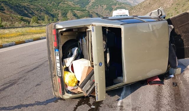 Erzincan’da otomobil devrildi: Yaralılar var!
