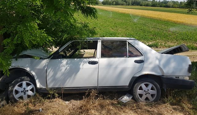 İki otomobil çarpıştı! Yaralılar var