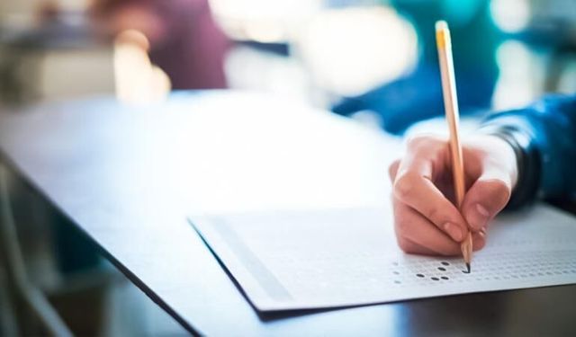 Başvurular sona erdi: YKS'de 2 milyon 425 bin 560 aday yarışacak!