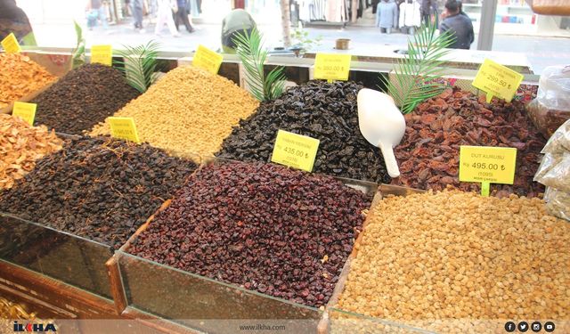 Vitamin ve antioksidan bombası: Uzmanlar dut kurusunu tavsiye ediyor