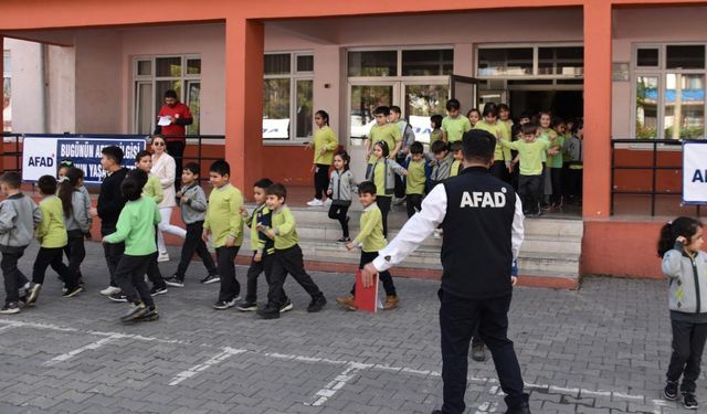Bütün okullarda eş zamanlı tatbikat yapılacak