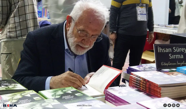 Sırma: Kitapların değil, telefonların kölesi olduk!