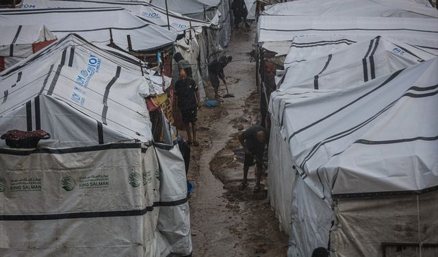 Gazze’de çadır faciası! Şehitler var