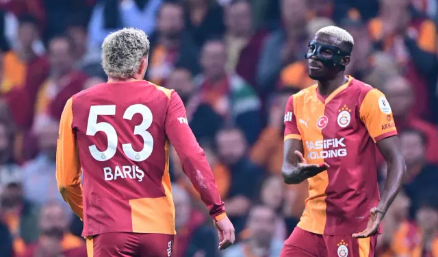 Victor Osimhen, Şampiyonlar Ligi'nde haftanın 11'ine seçildi