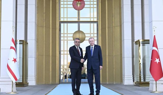 Cumhurbaşkanı Erdoğan, KKTC Cumhurbaşkanı Erhürman'ı resmi törenle karşıladı