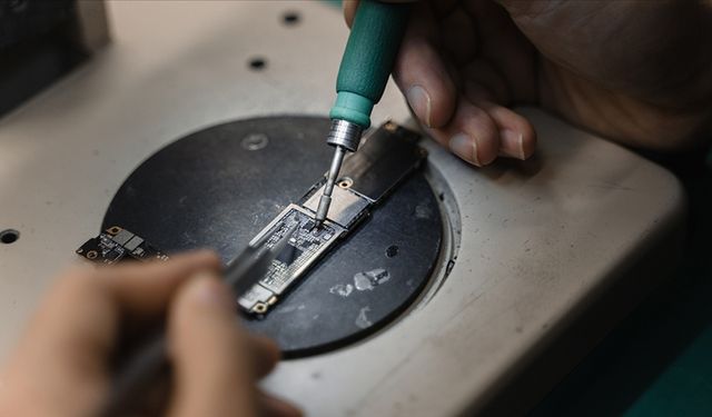 Çinli bilim insanları, dijital işlemcilerden bin kat hızlı analog çip geliştirdi