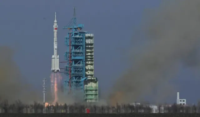 Çin Shenzhou-22 uzay aracını uzaya gönderdi