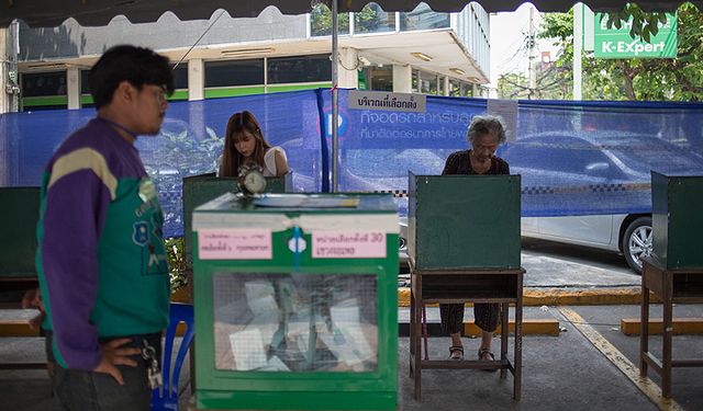 Bir Asya ülkesinde parlamento feshedildi: Seçime gidiliyor!