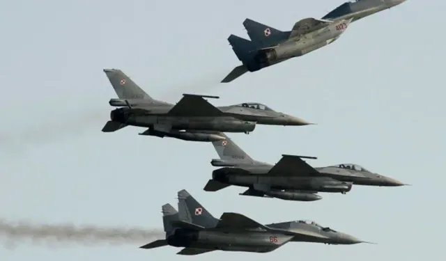 Polonya, Ukrayna’ya savaş uçakları gönderecek!