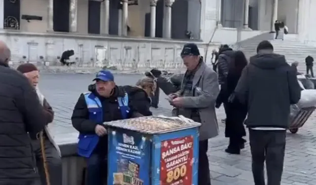 Cami önünde kumar mı olur? Valilik yasakladı