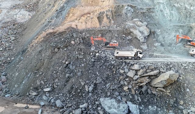 Kayıp müdür 18 gündür sürüyor