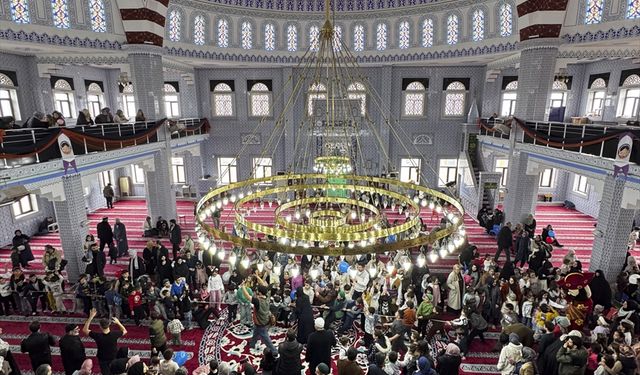 Pendik'te "Cami-Çocuk Şenliği" düzenlendi