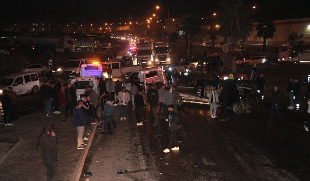 Cizre'de zincirleme kaza! Yaralılar var...